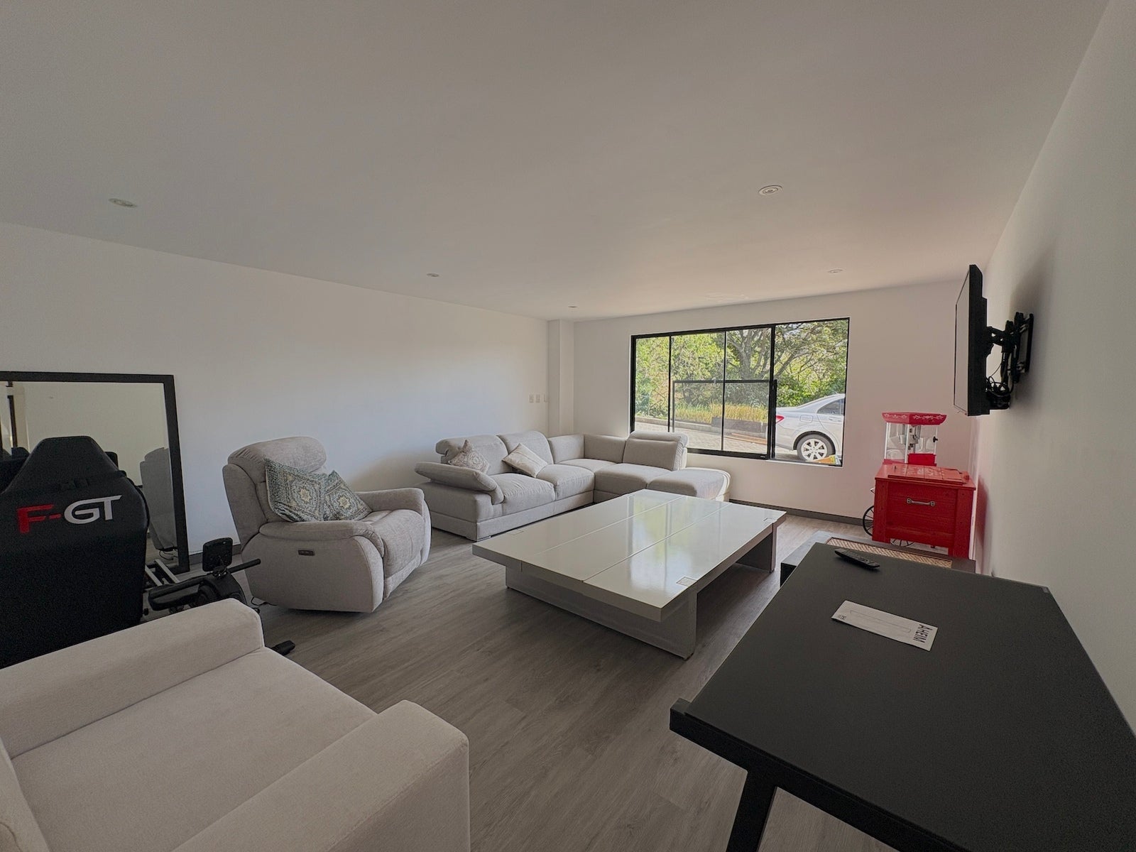 Cerro Colon Stunning Views Contemporary Home — photo 17 of 19