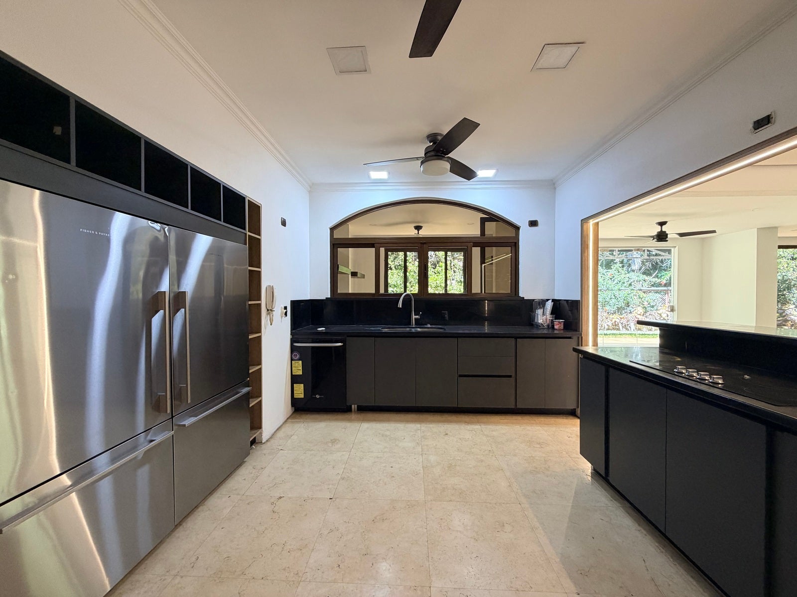 Hacienda del Sol Residence — photo 6 of 19