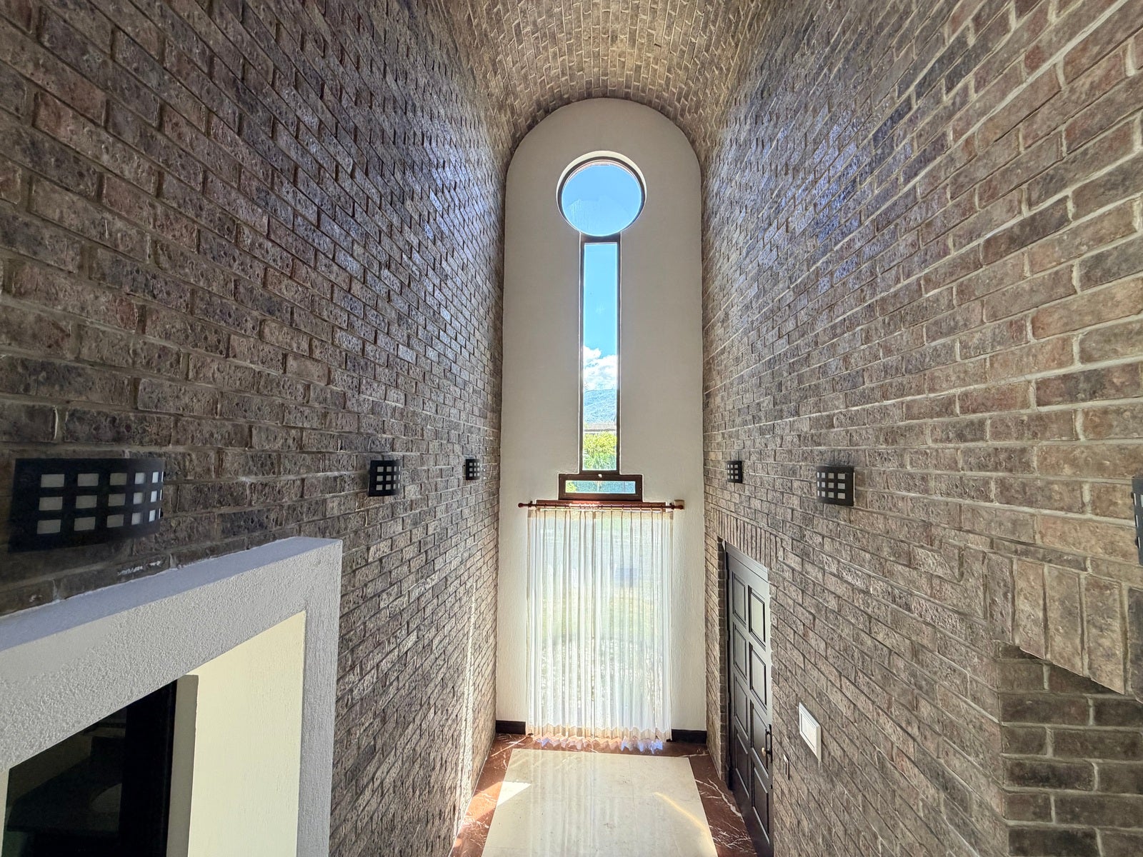 Hacienda del Sol Residence — photo 7 of 19