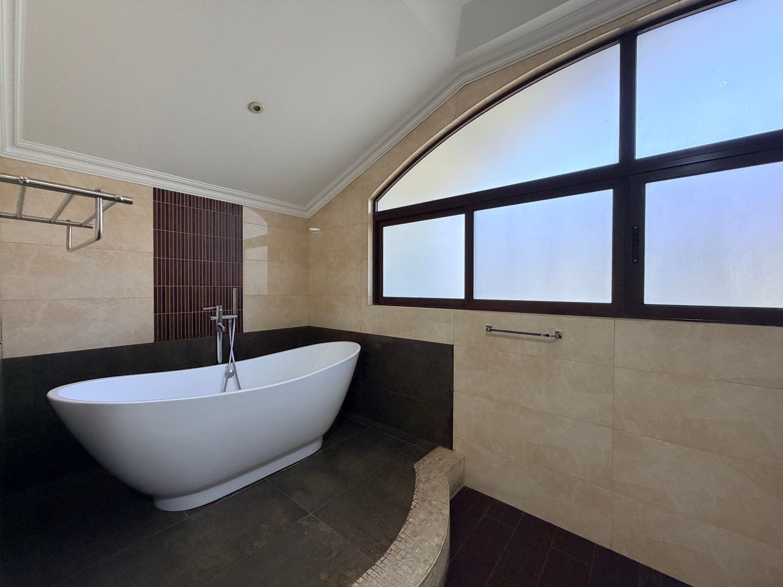 Hacienda del Sol Residence — photo 10 of 19