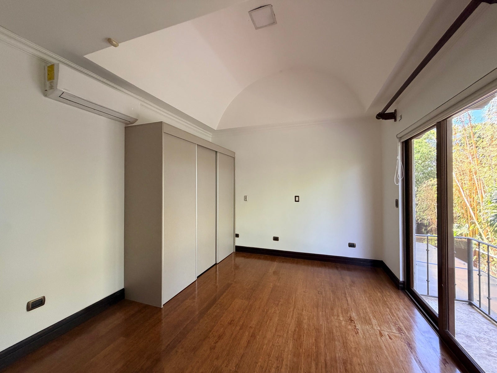 Hacienda del Sol Residence — photo 16 of 19