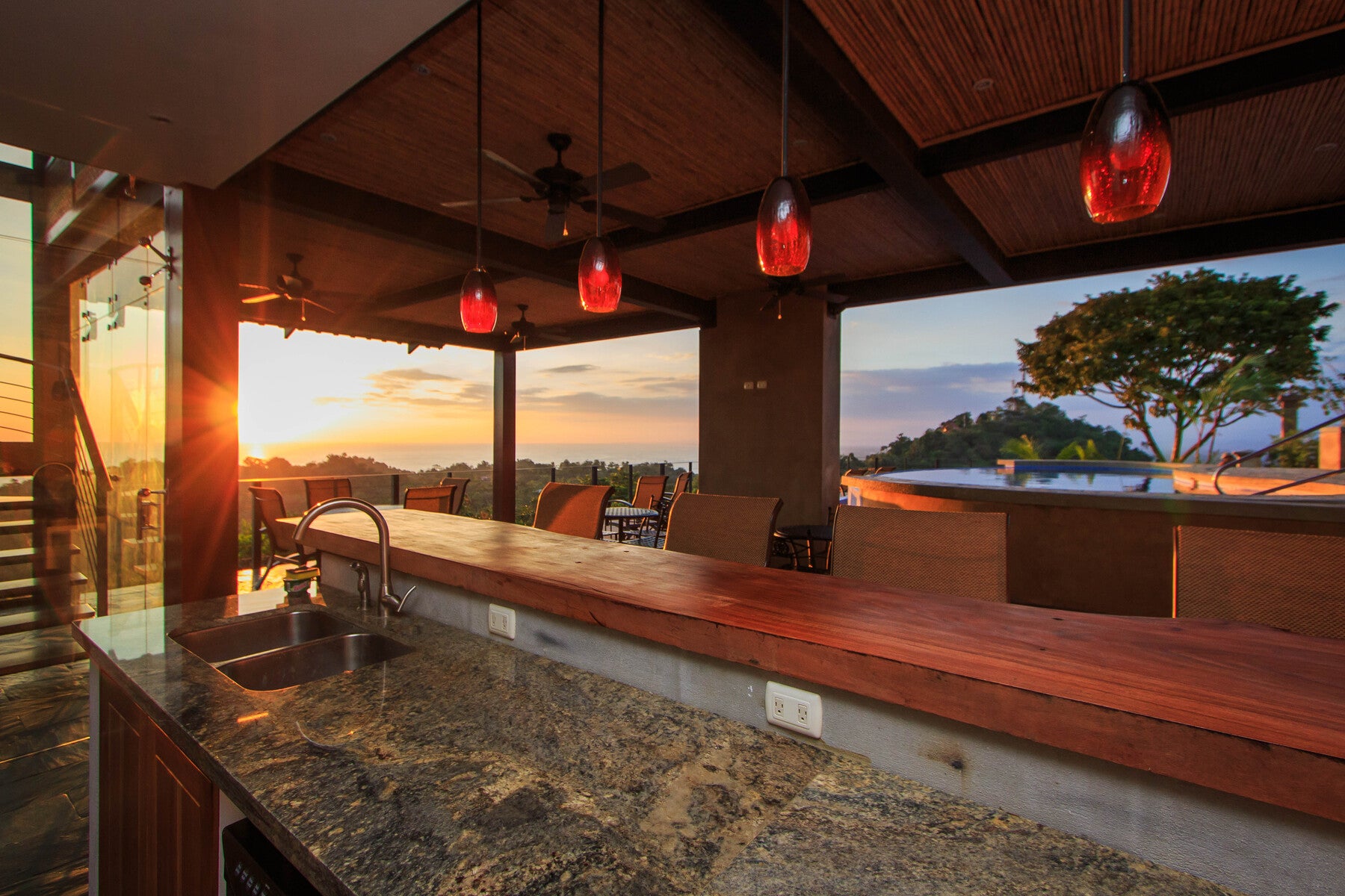 Panoramic Ocean Luxury Estate — photo 18 of 19