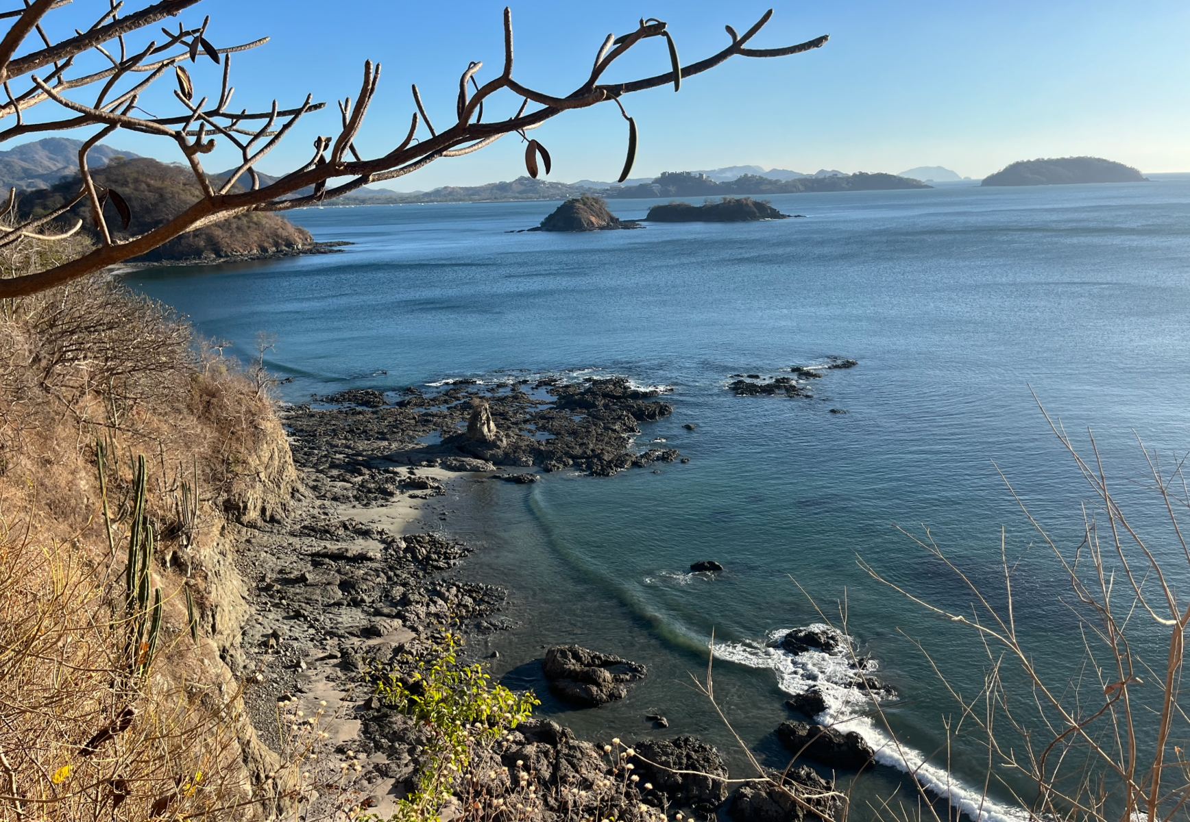 Private Oceanfront Property with 330m Beachfront — photo 5 of 11