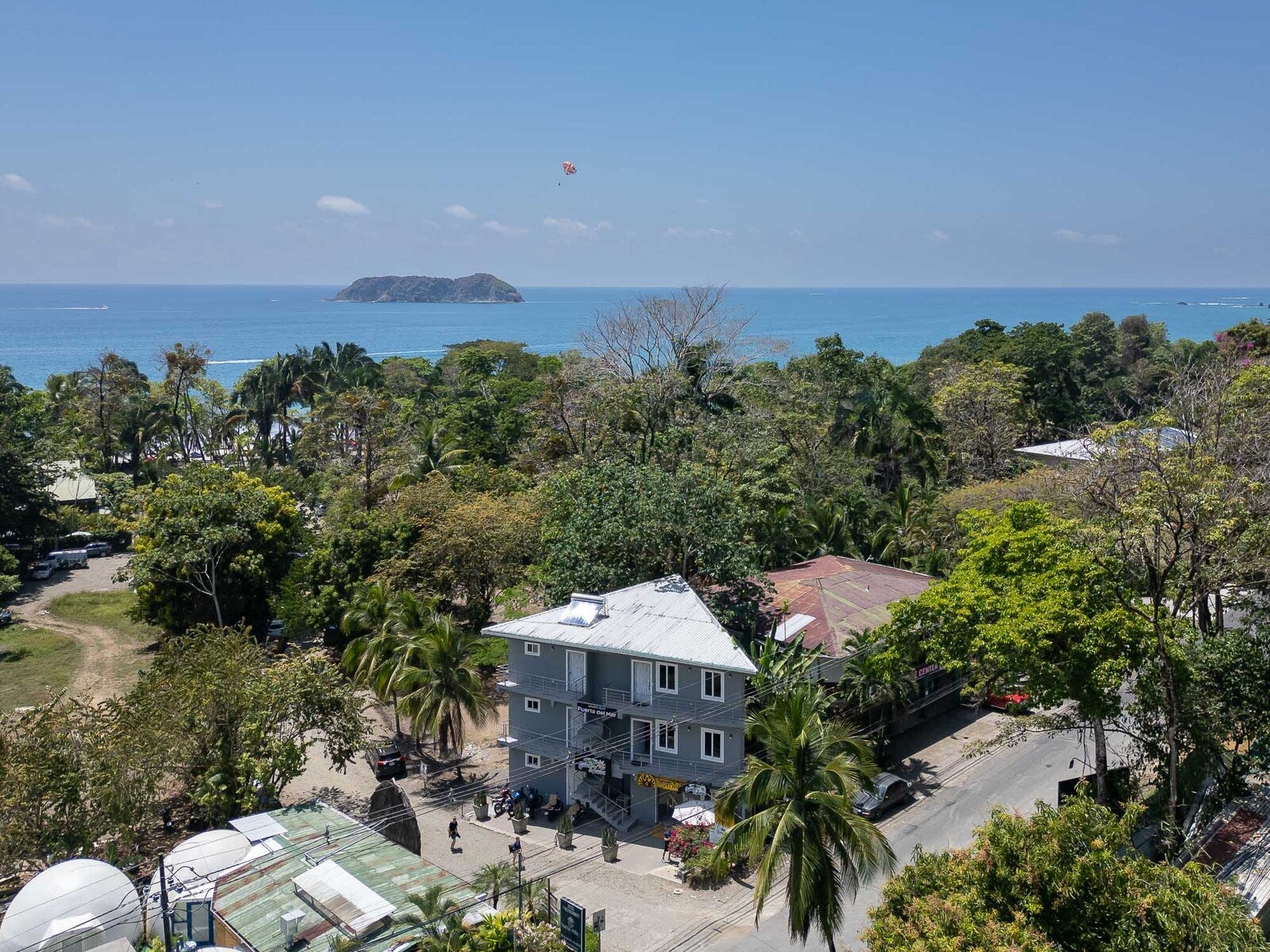 Exceptional Income-Generating Property Steps from the Beach Manuel Antonio, Manuel Antonio, Manuel Antonio, Quepos, Puntarenas, Costa Rica 60601