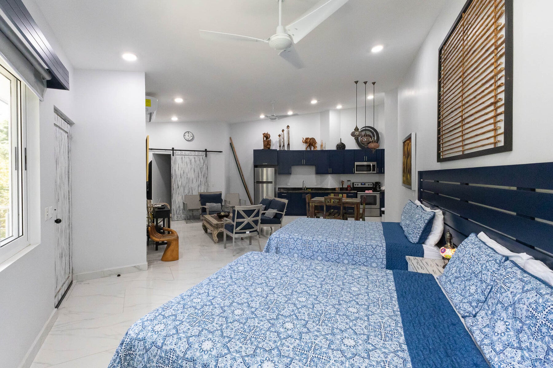 Exceptional Income-Generating Property Steps from the Beach Manuel Antonio — photo 9 of 19