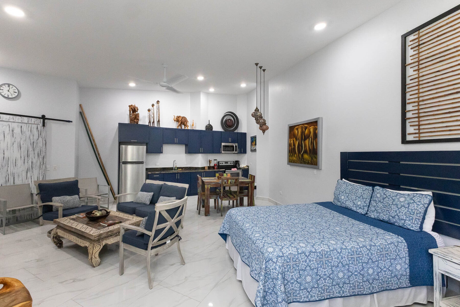 Exceptional Income-Generating Property Steps from the Beach Manuel Antonio — photo 11 of 19