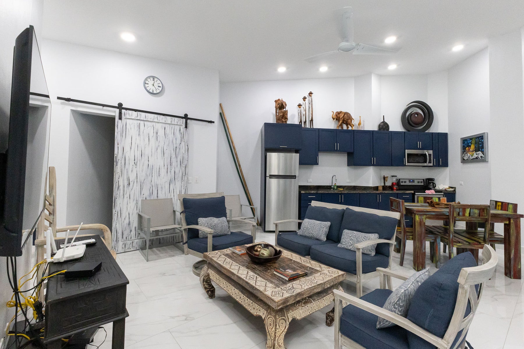 Exceptional Income-Generating Property Steps from the Beach Manuel Antonio — photo 12 of 19