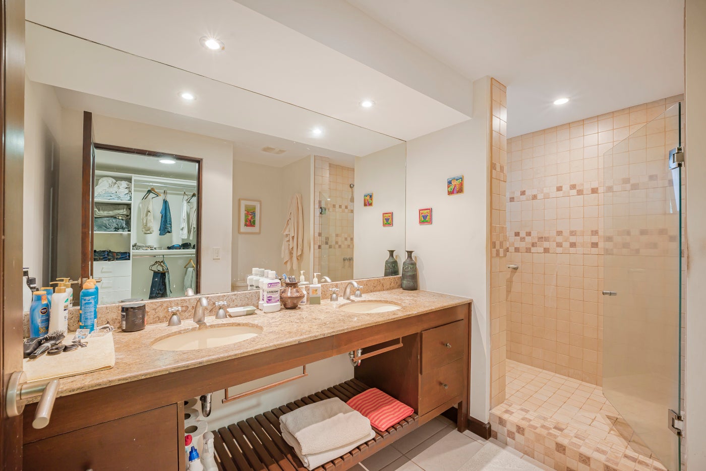 Luxury Ocean View Condo — photo 13 of 14