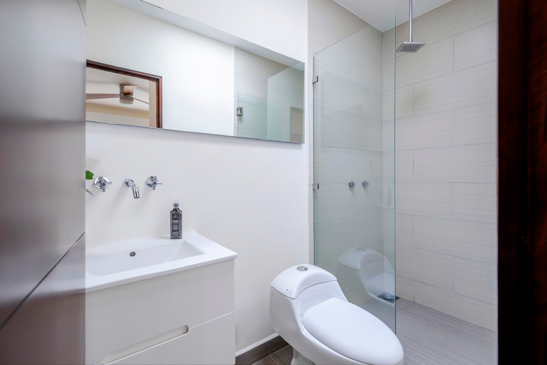 Cerro Colon Stunning Views Contemporary Home — photo 16 of 19