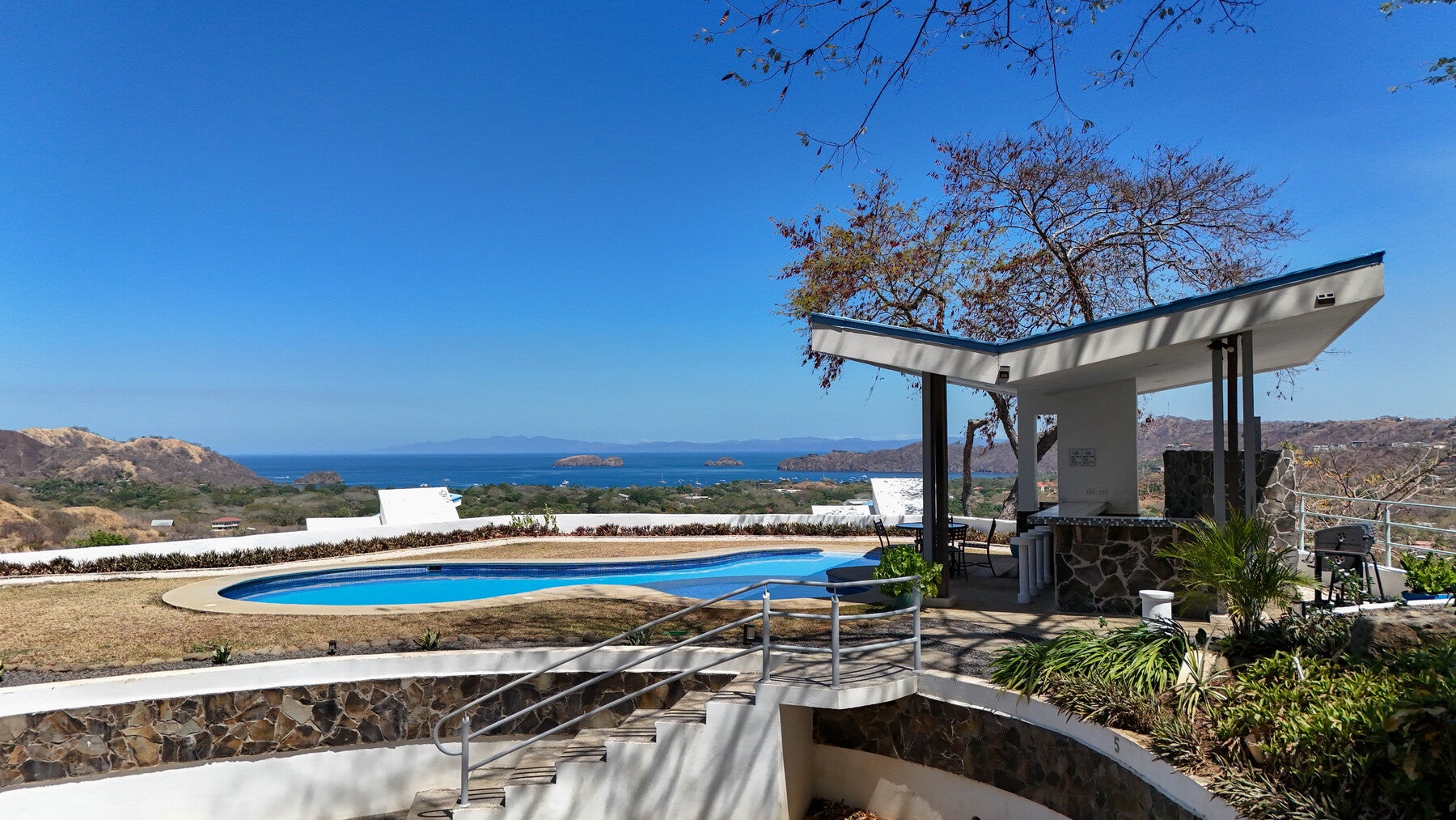 Elevated Ocean View Villa — photo 19 of 19