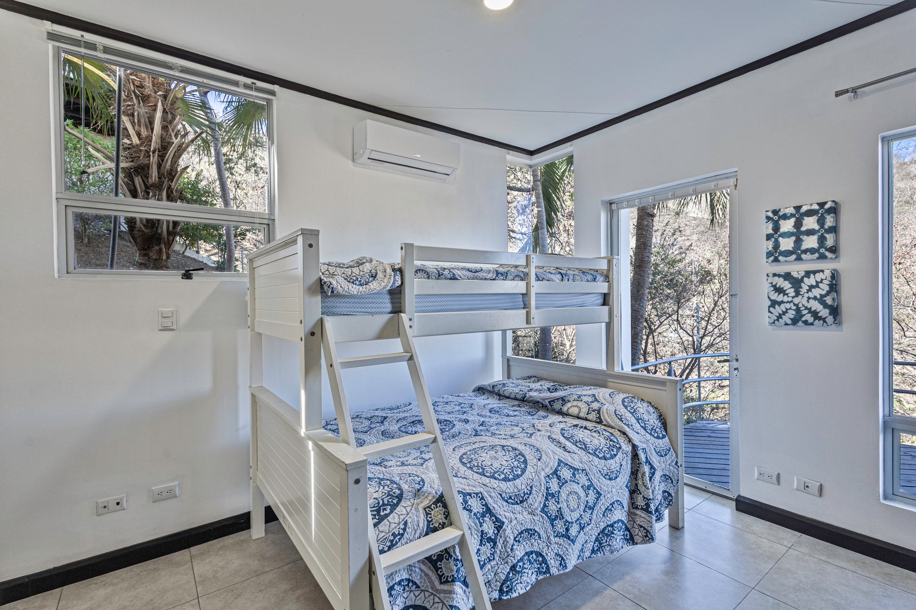 Elevated Ocean View Villa — photo 15 of 19