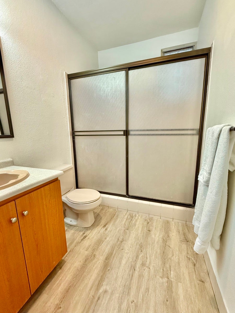 Location, Value and Opportunity Spacious Urban Condo — foto 10 de 19