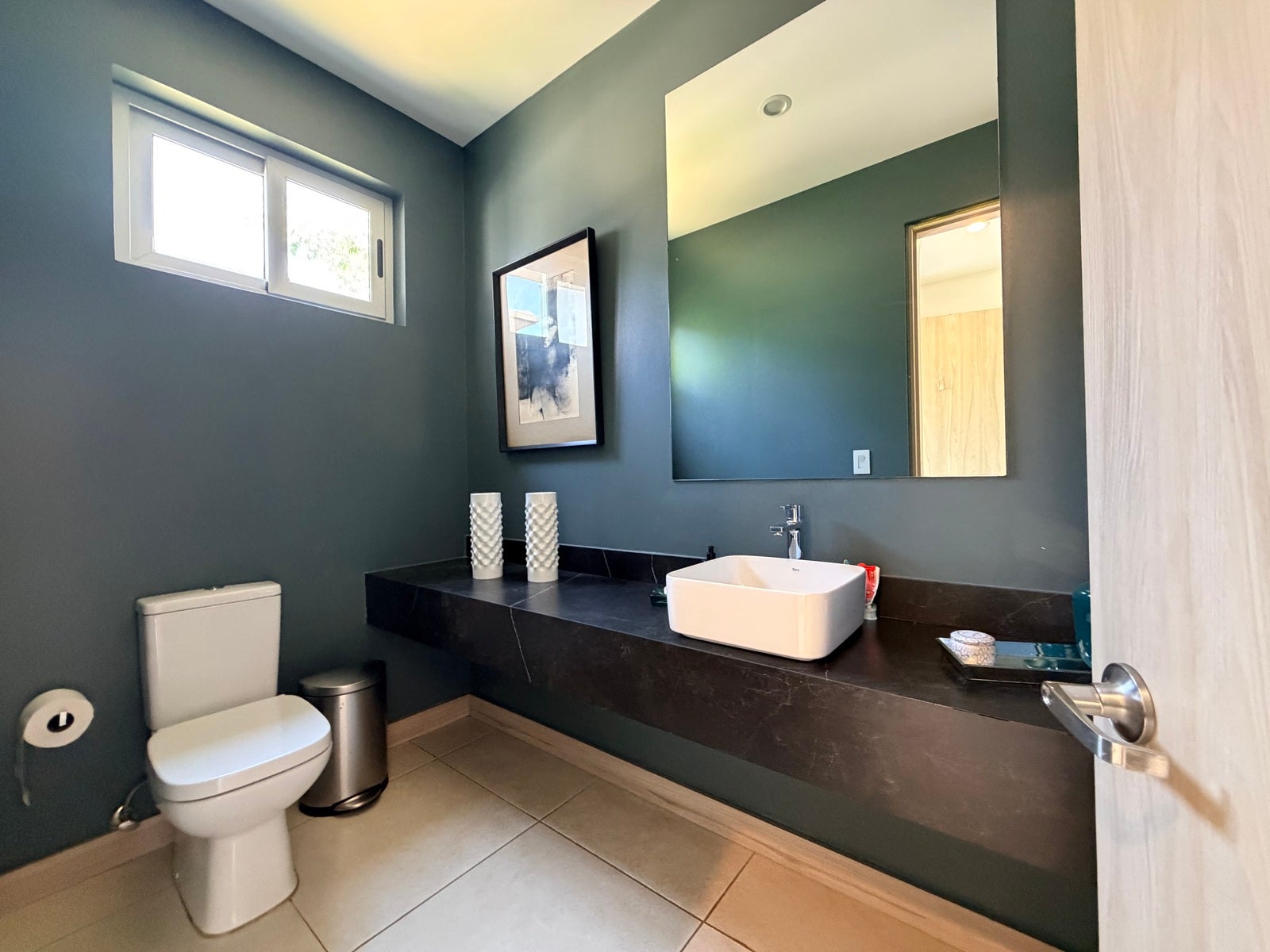 Valvanera Corner Residence — photo 8 of 19