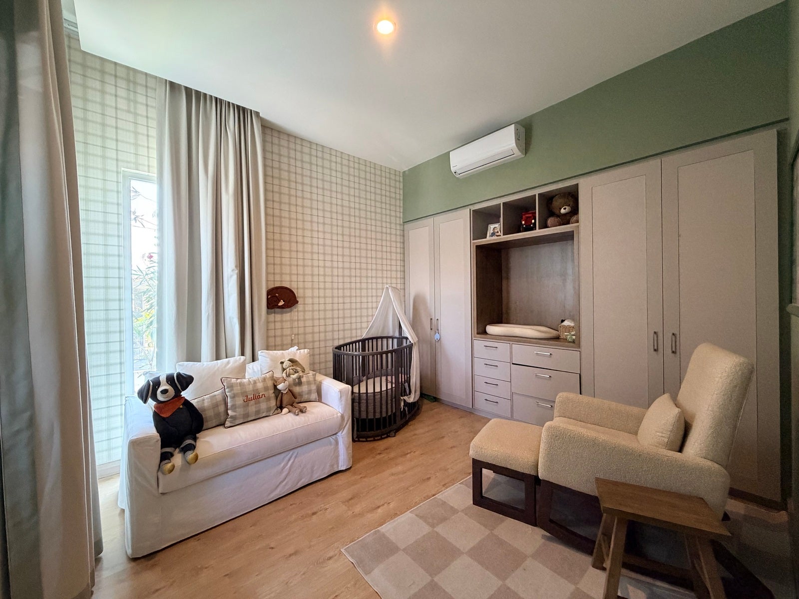 Valvanera Corner Residence — photo 16 of 19