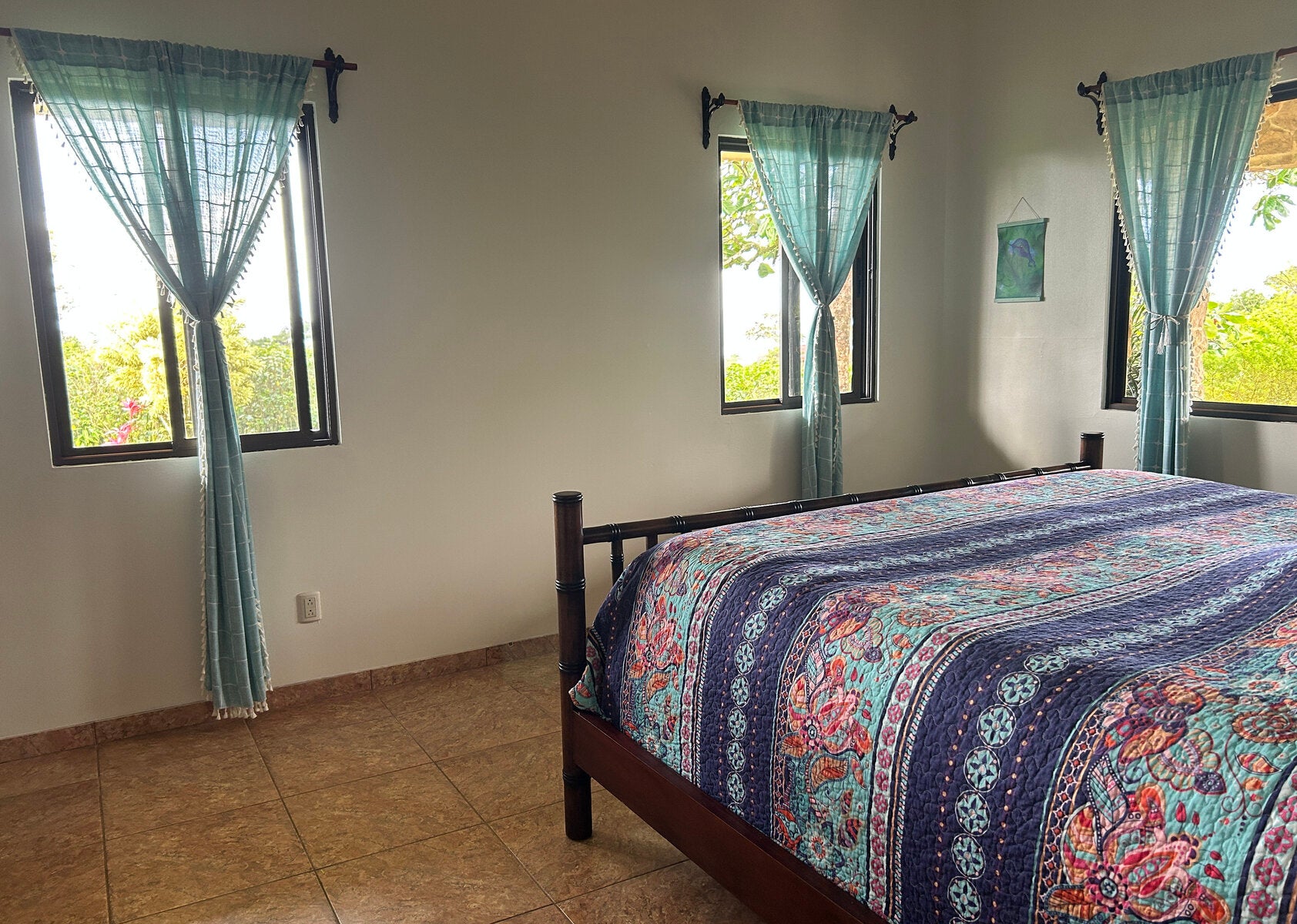 Home And Guesthouse With Lake Views On Large Lot — foto 13 de 19