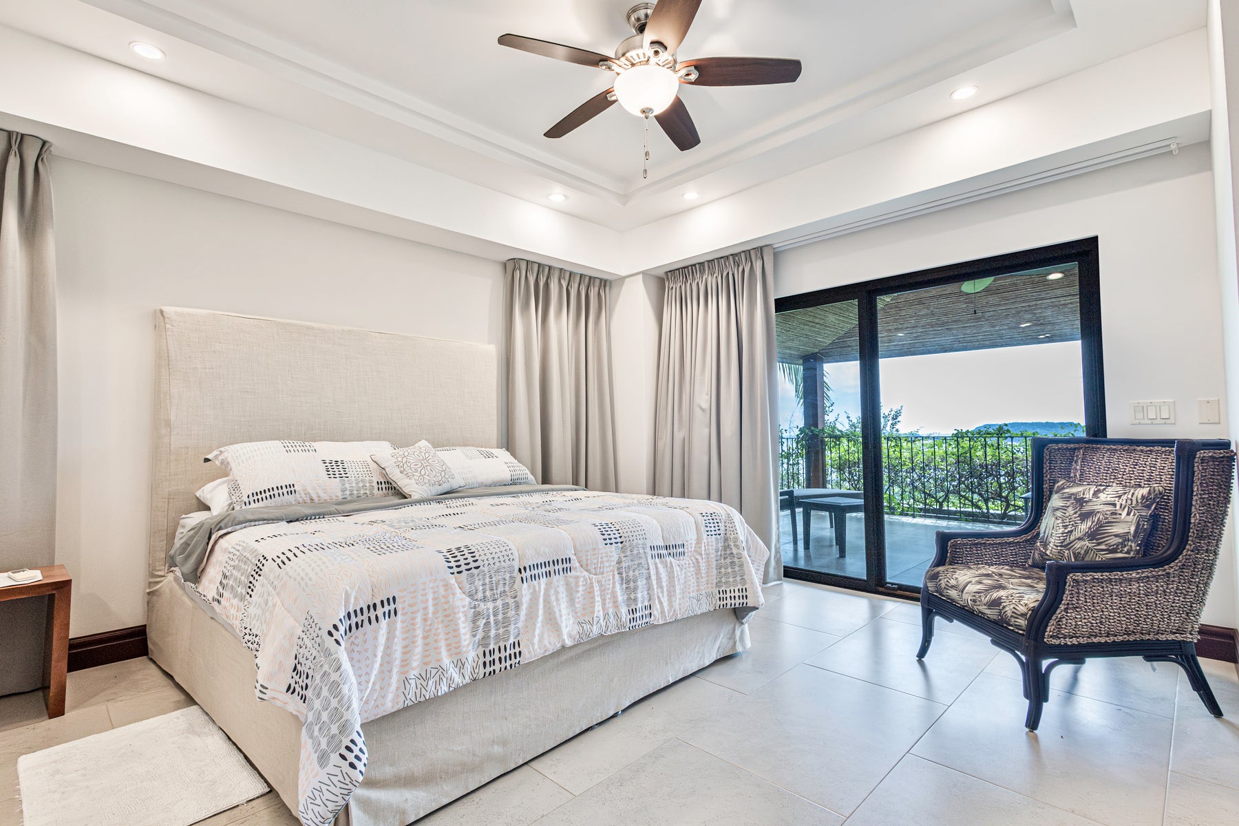 Sunset Ocean View Condo — photo 12 of 19