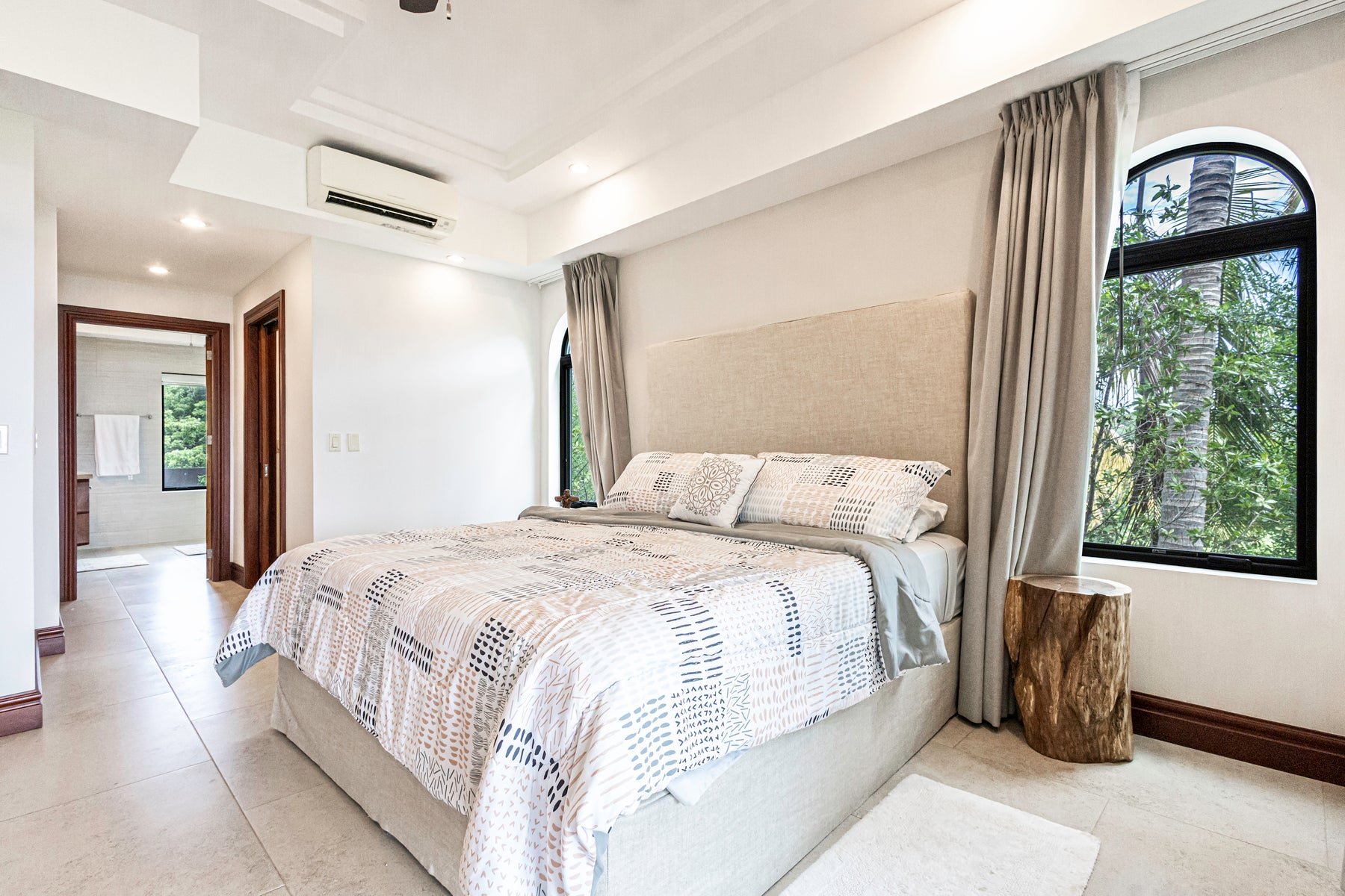 Sunset Ocean View Condo — photo 13 of 19