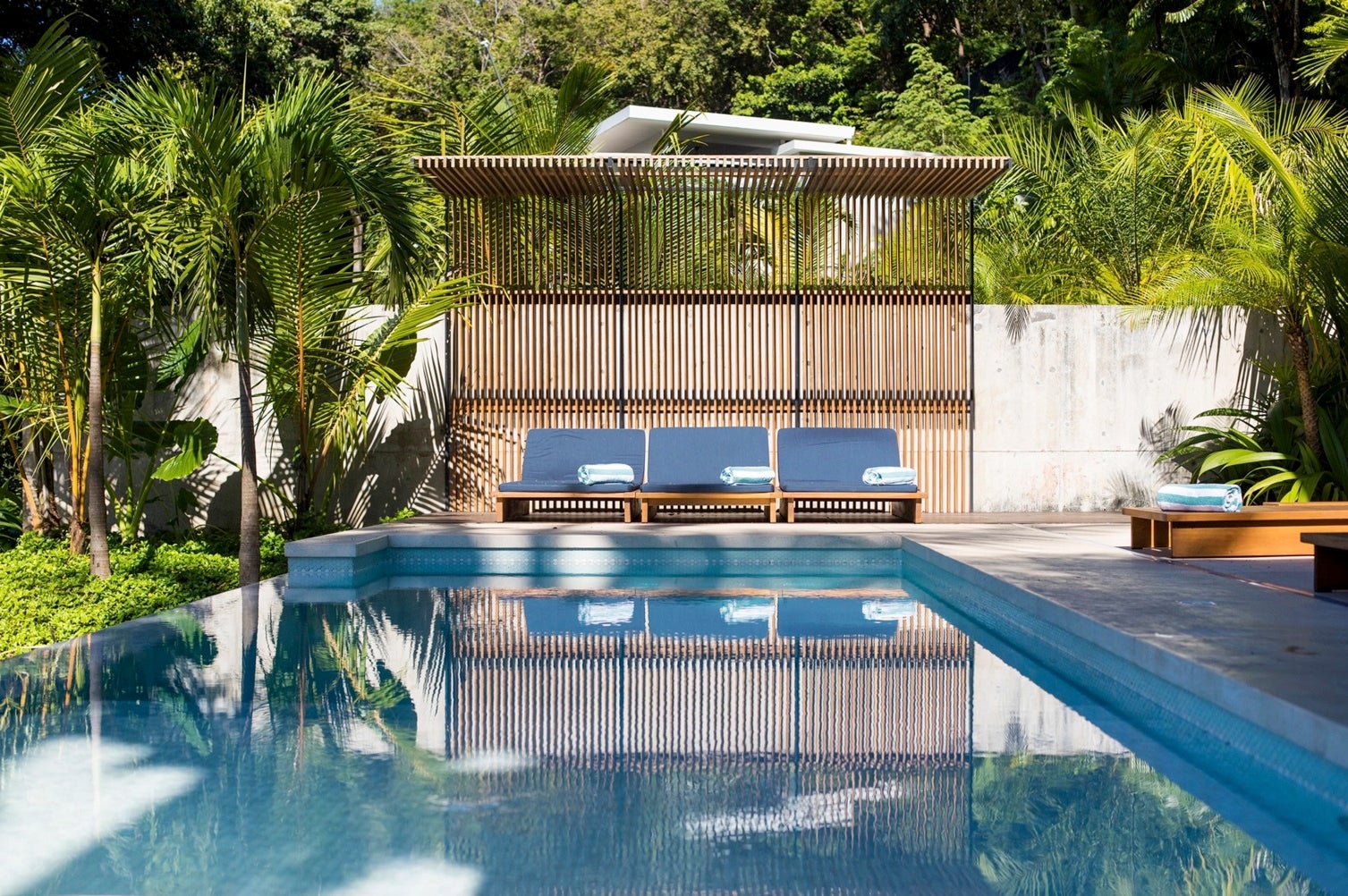 Modern Ocean View House — photo 19 of 19