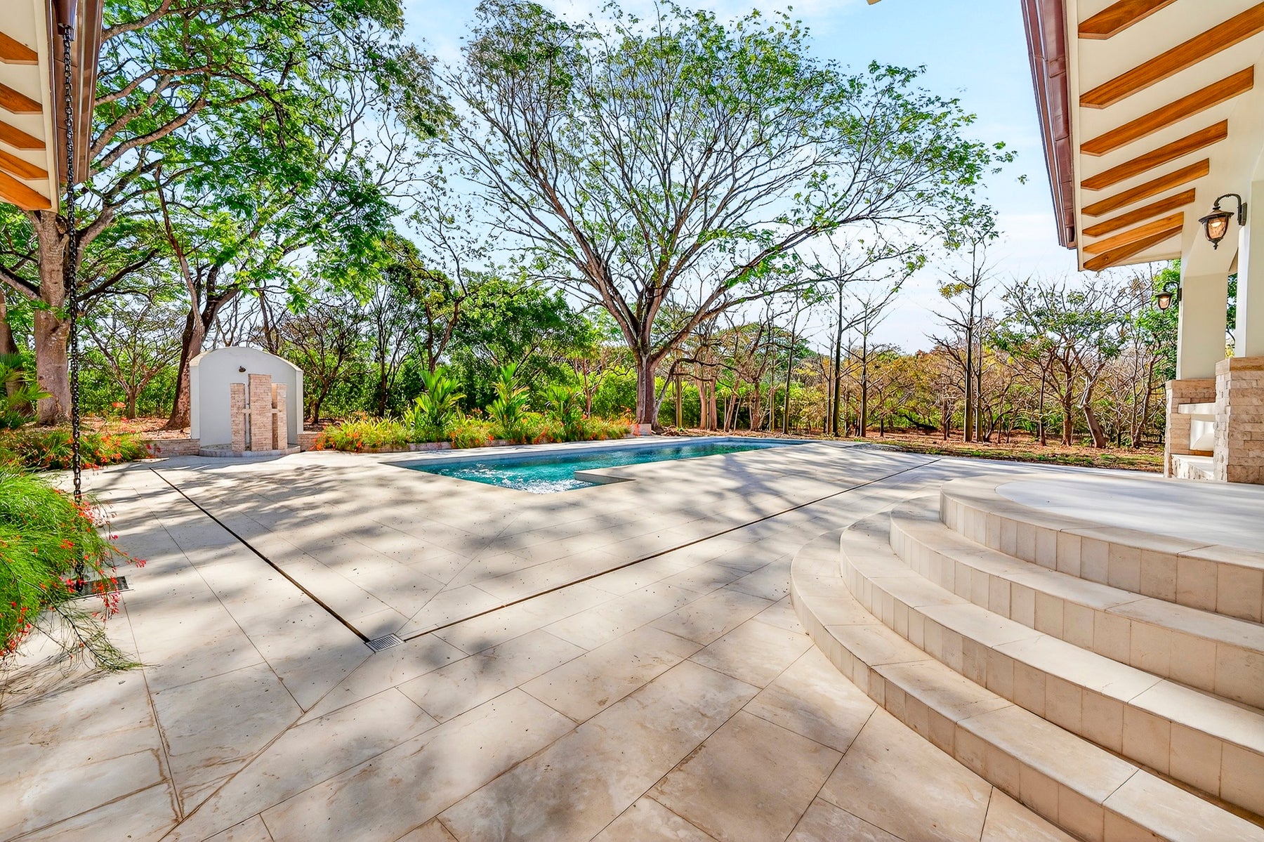Brand New Luxury Home — photo 3 of 19