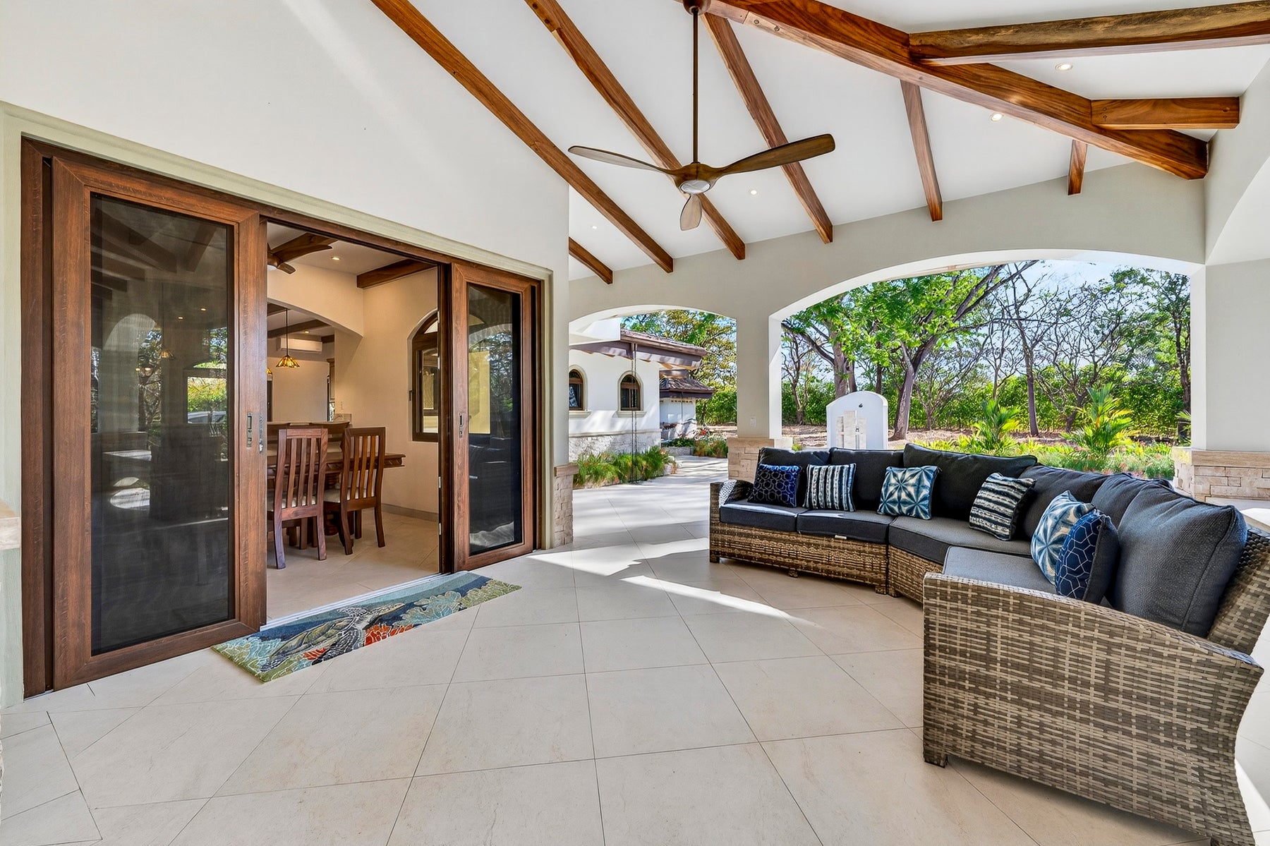 Brand New Luxury Home — photo 6 of 19