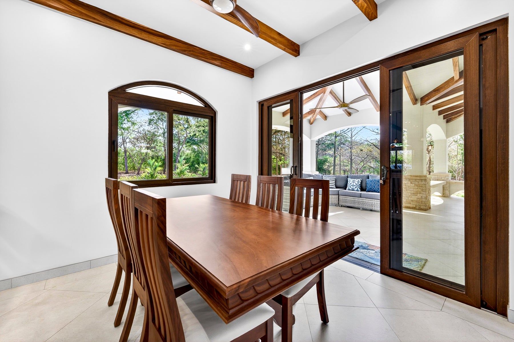 Brand New Luxury Home — photo 7 of 19