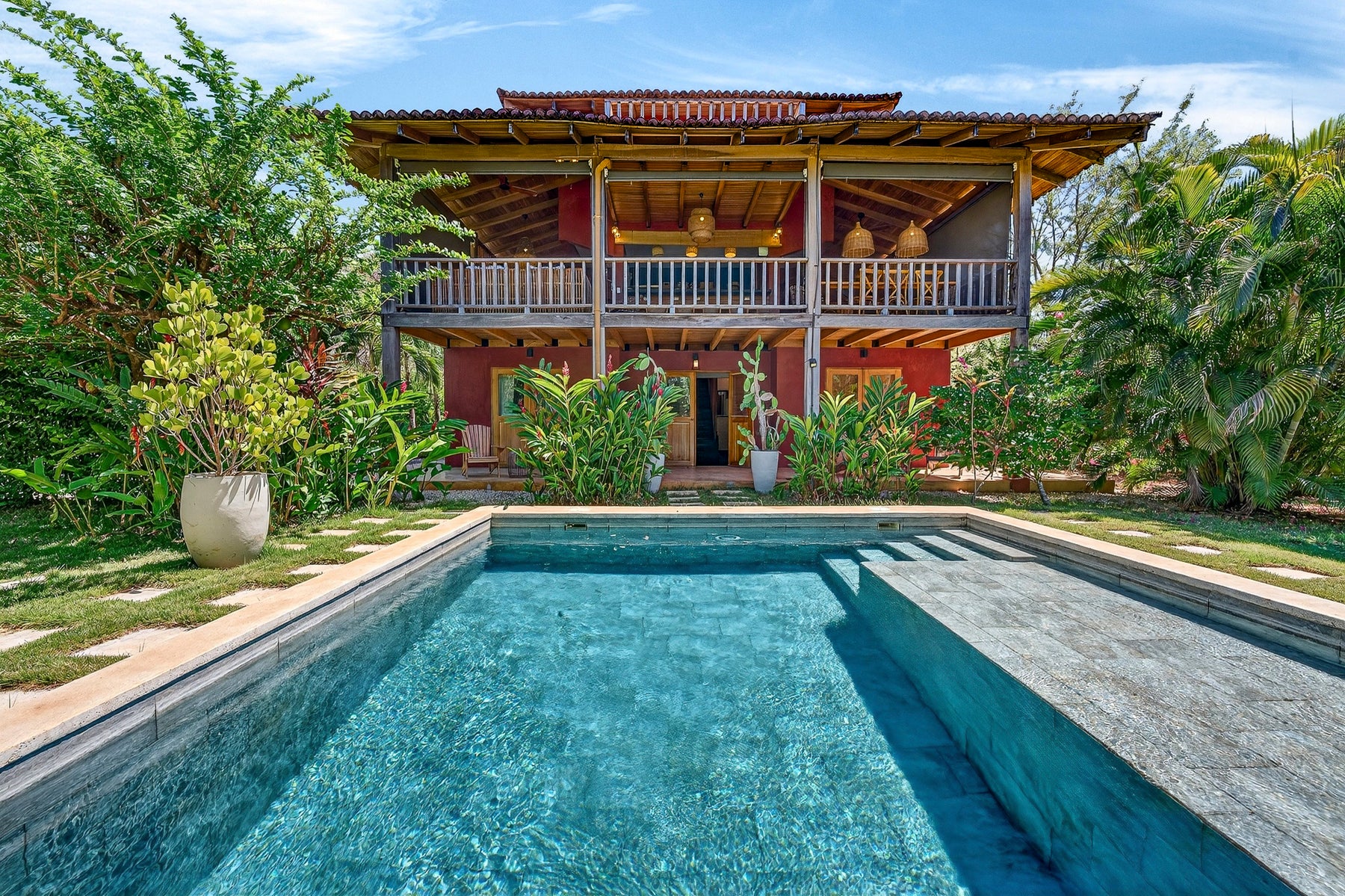 Modern Home in Beachfront Gated Community, Playa Negra, Tamarindo, Veintisiete De Abril, Santa Cruz, Guanacaste, Costa Rica 50303 — photo 2 of 5