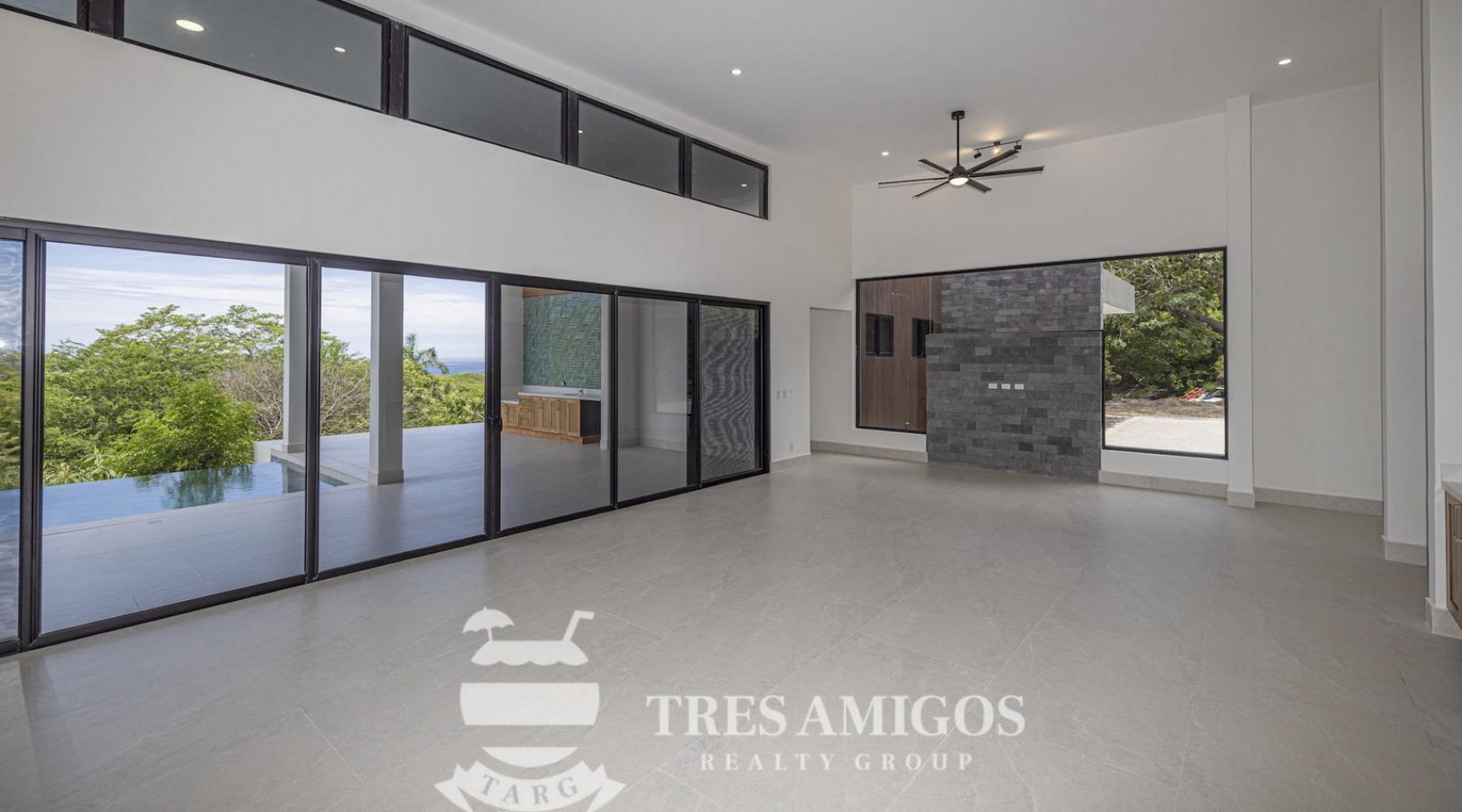 Luxury Ocean View Villa with Infinity Pool — photo 7 of 14