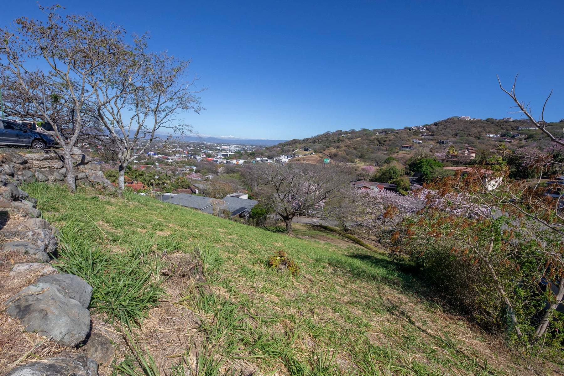 Residential Lot in Gated Community — photo 2 of 11