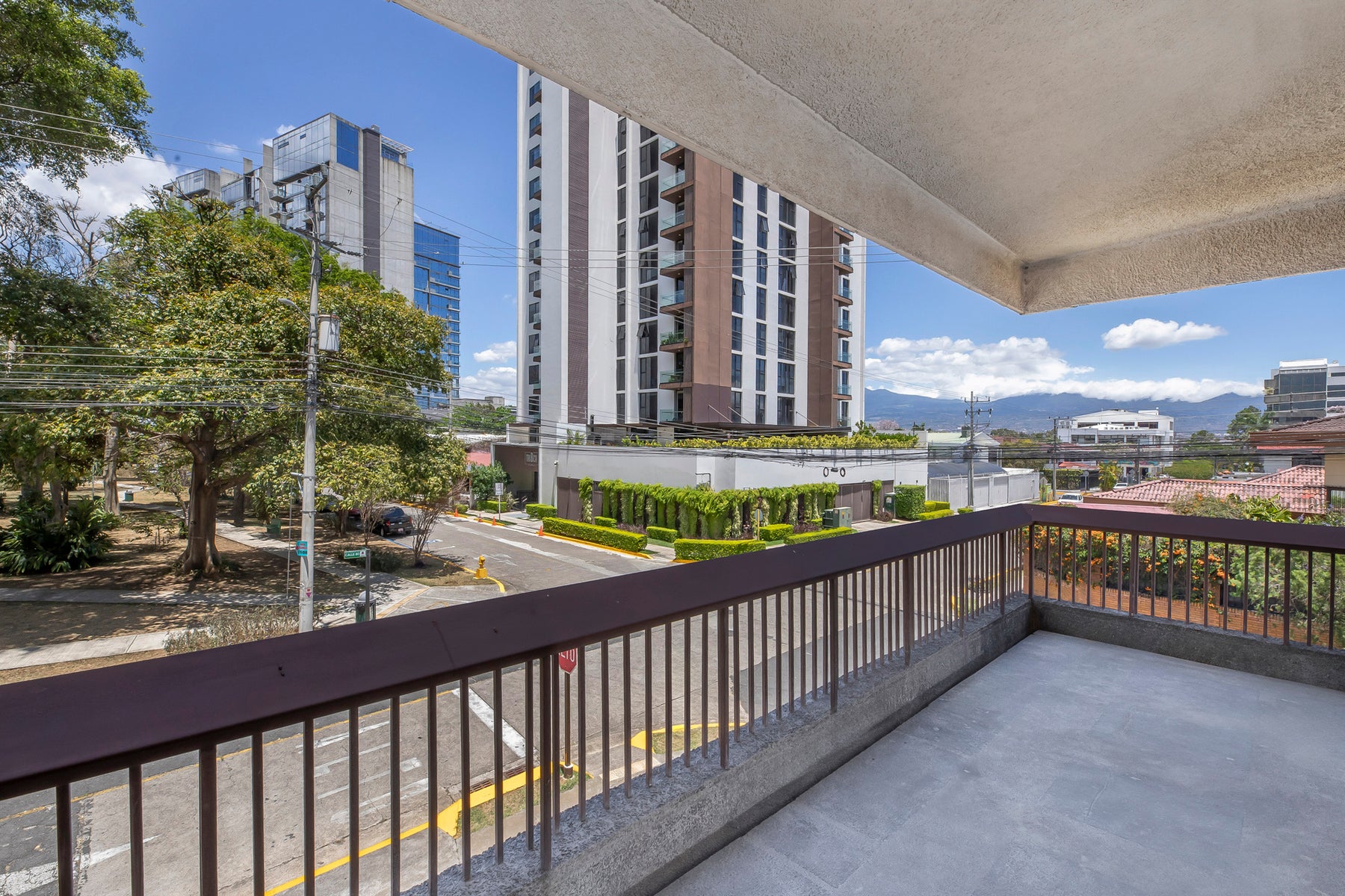 Luxury City Condo With Park View — foto 15 de 19