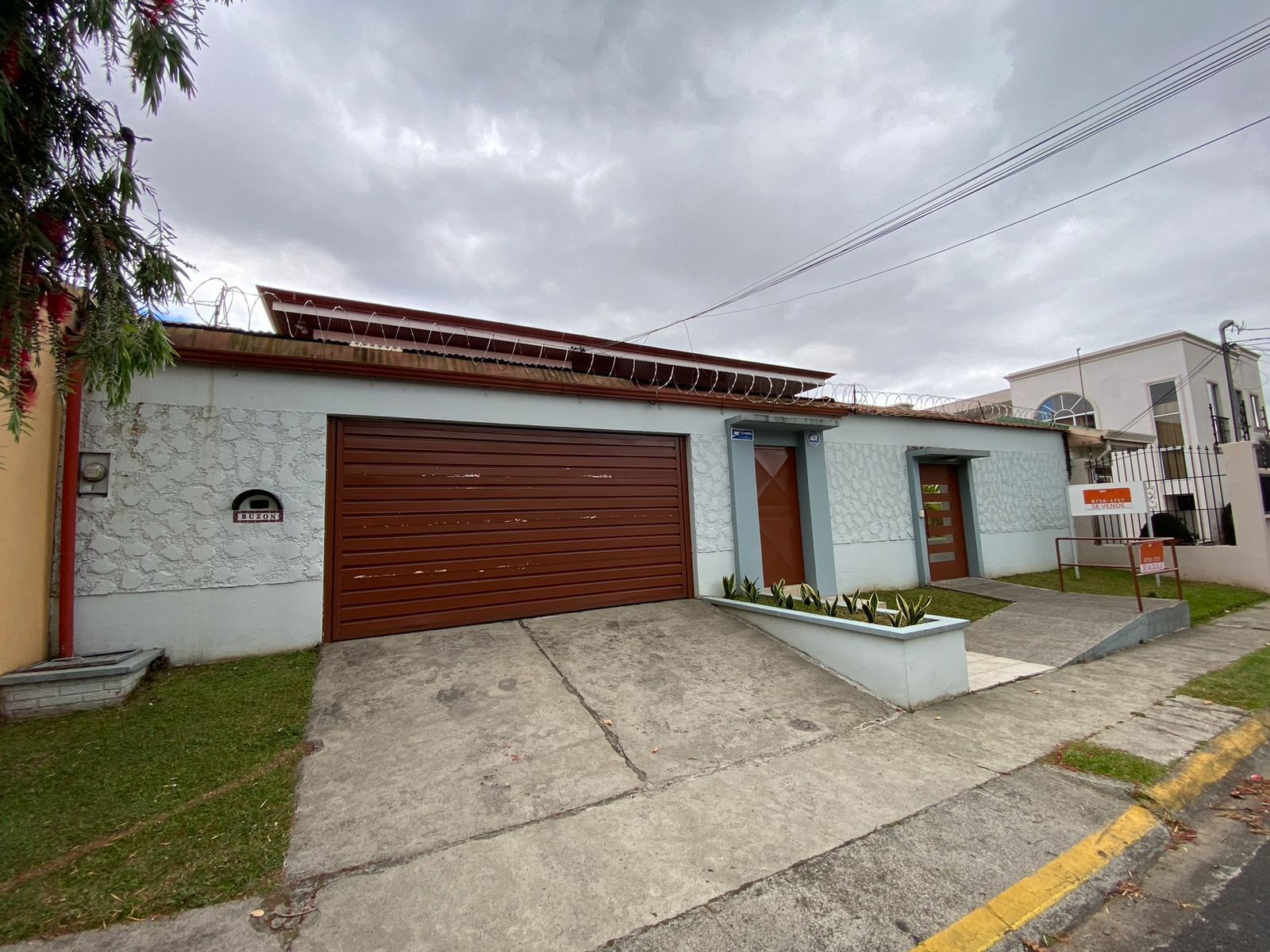 Mixed Use Property In Granadilla de Curridabat Uso de Suelo Mixto — photo 8 of 19