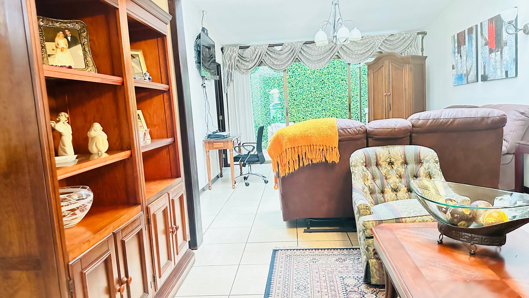 Santa Paula Condominio, Community Gated, Santa Paula, Lomas de Ayarco, Curridabat, Curridabat, San Jose, Costa Rica 11803 — foto 3 de 5