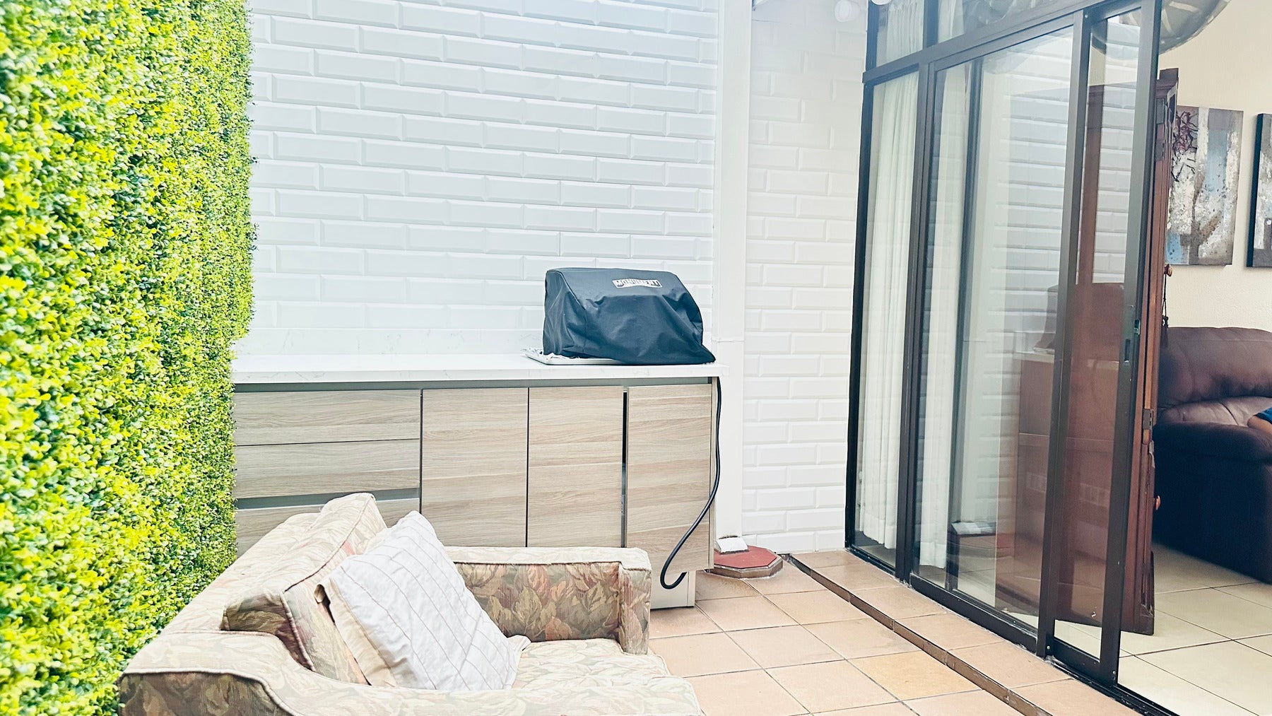 Santa Paula Condominio, Community Gated — photo 9 of 19