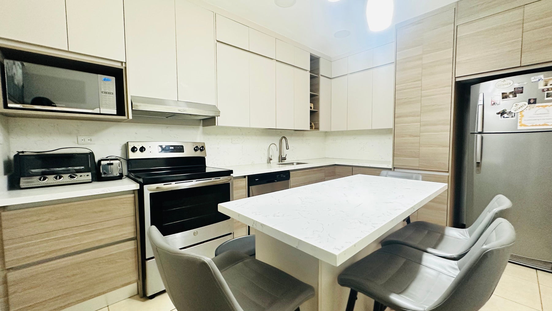Santa Paula Condominio, Community Gated — photo 13 of 19