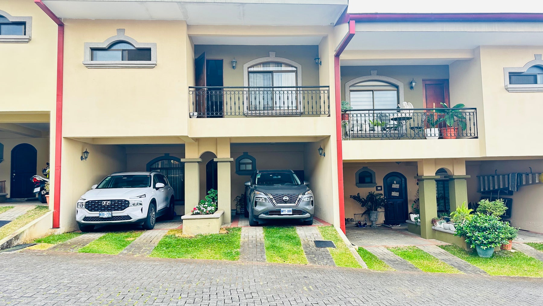Santa Paula Condominio, Community Gated, Santa Paula, Lomas de Ayarco, Curridabat, Curridabat, San Jose, Costa Rica 11803