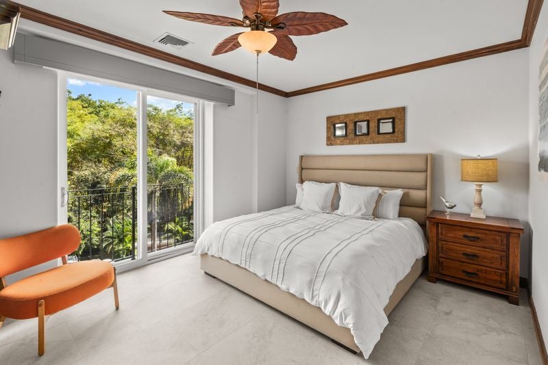 Luxury Ocean View Condo — photo 9 of 14