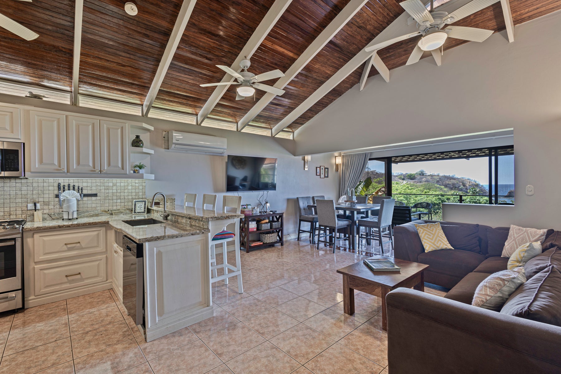 Ocean View Villa — photo 3 of 19