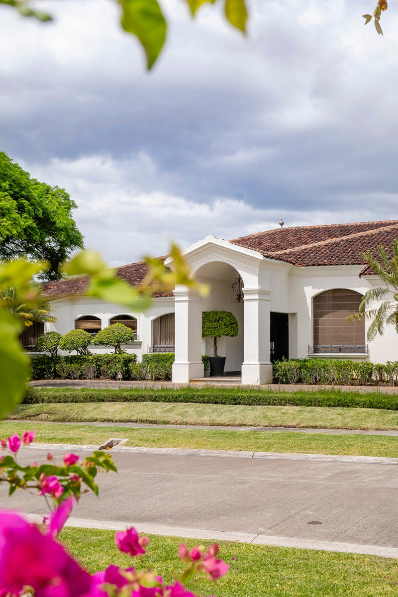 Villa Argiano Bosques de Lindora — photo 5 of 19