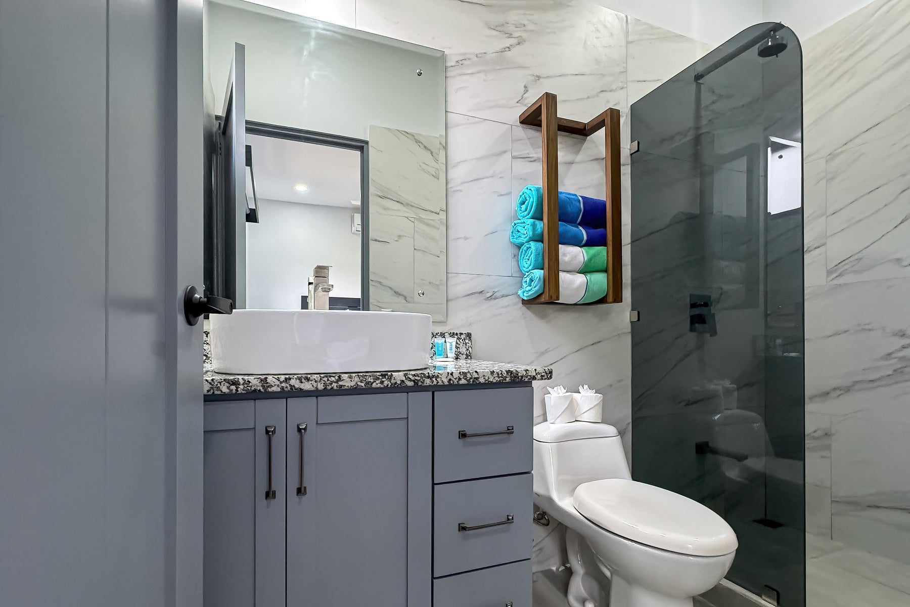 Modern Investment Opportunity Near Marina Pez Vela — photo 4 of 19