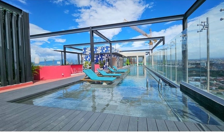 Apartment With Views And Rooftop Amenities — photo 16 of 16