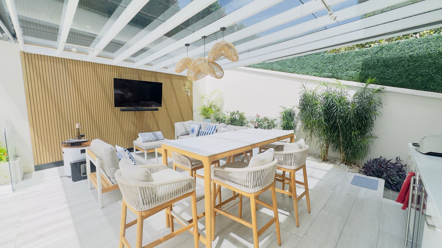 Colinas de Montealegre, Condominium Roble Sabana, Exclusive Community — photo 9 of 19
