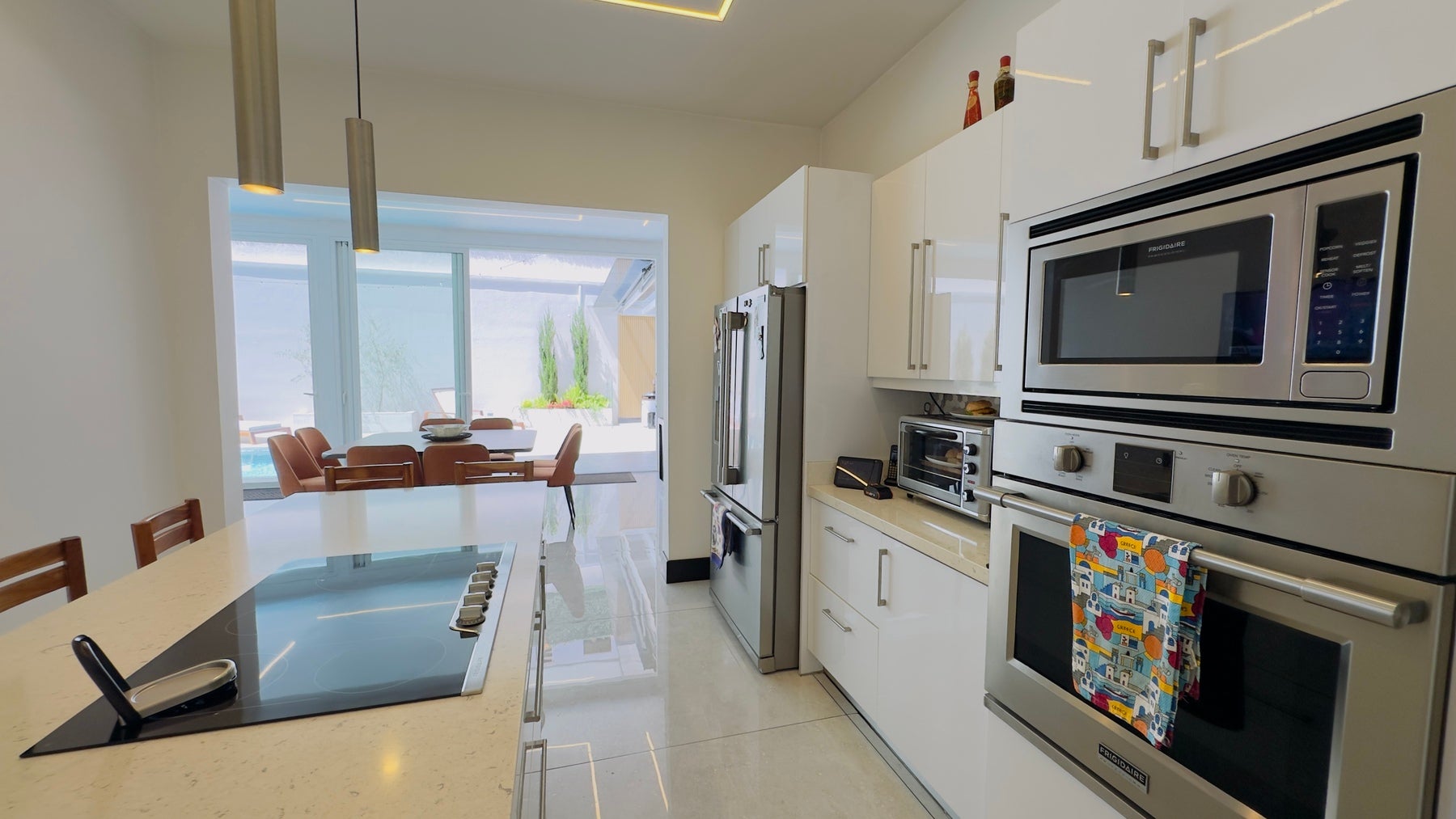 Colinas de Montealegre, Condominium Roble Sabana, Exclusive Community — photo 7 of 19