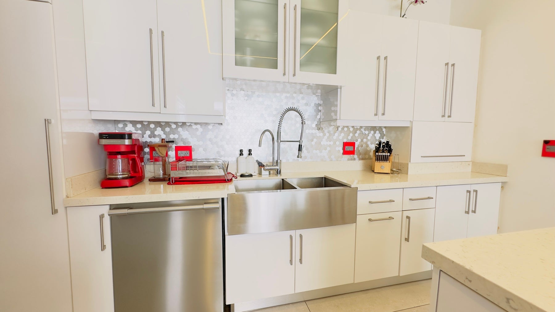 Colinas de Montealegre, Condominium Roble Sabana, Exclusive Community — photo 6 of 19