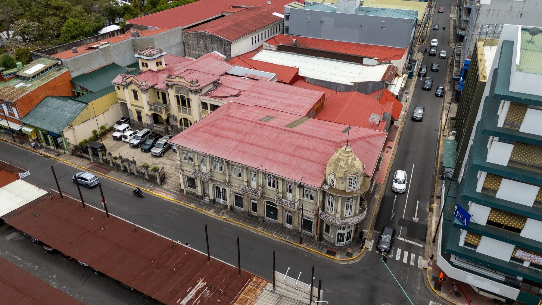 Historical Heritage Commercial Building — photo 2 of 19