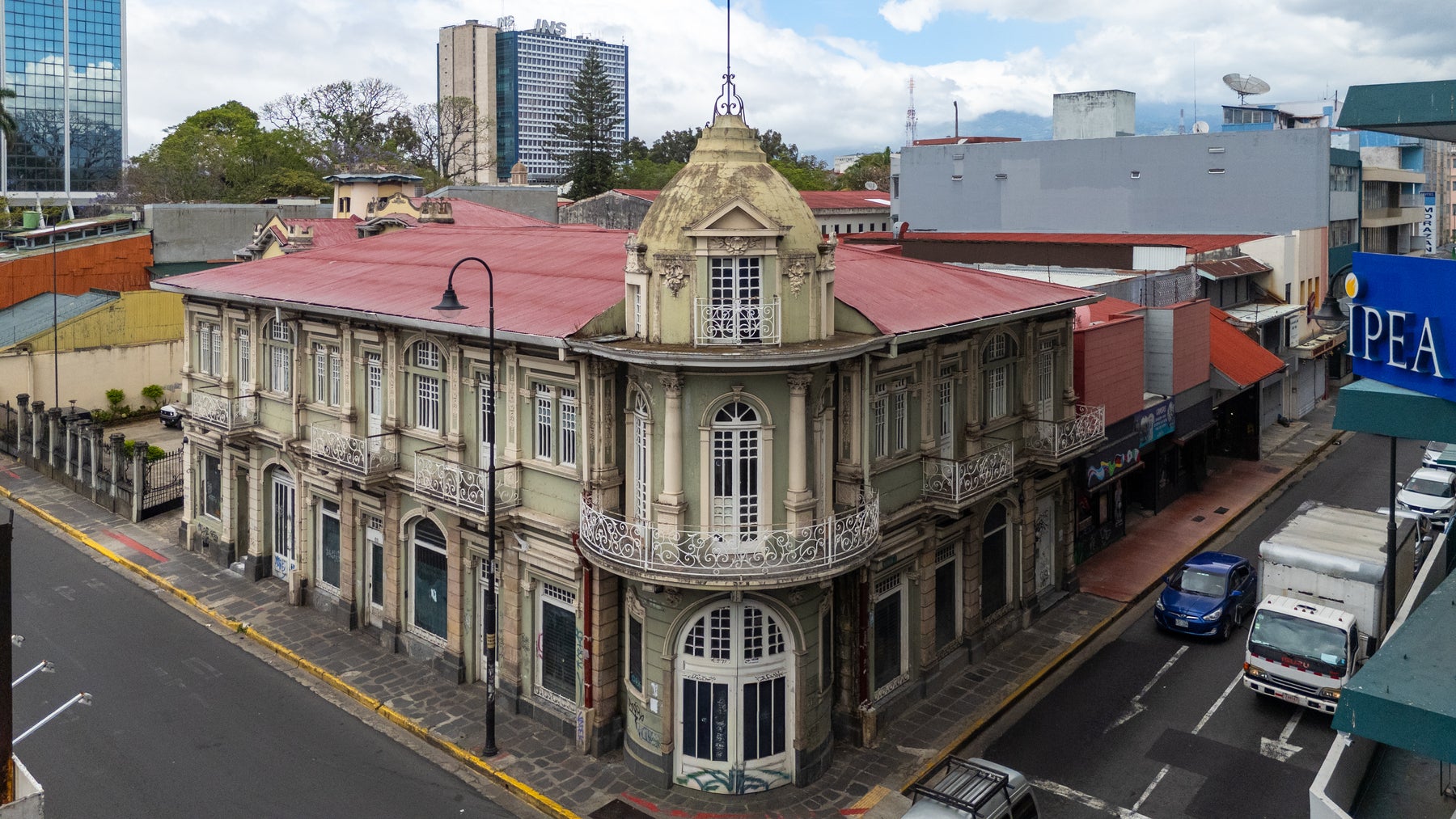 Historical Heritage Commercial Building — photo 6 of 19