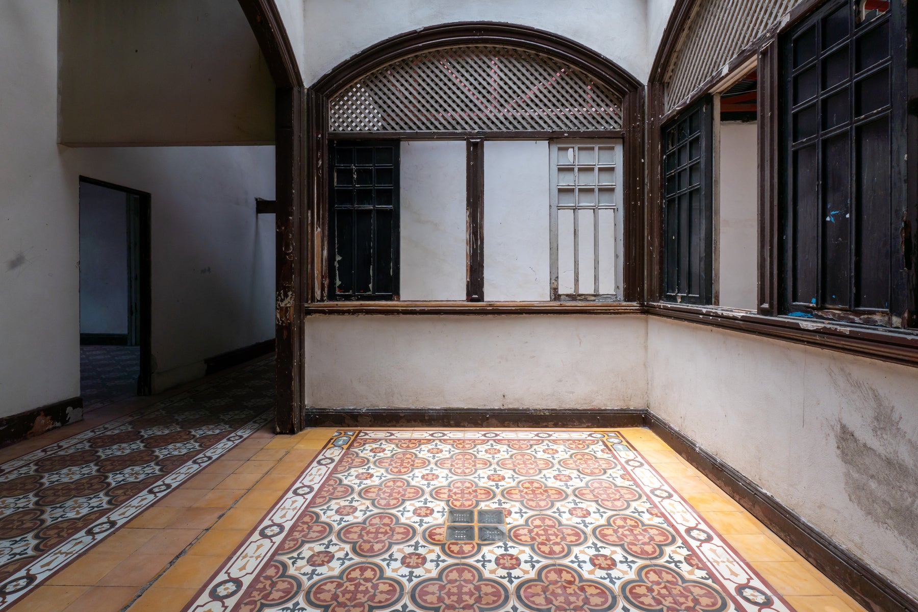Historical Heritage Commercial Building — photo 17 of 19