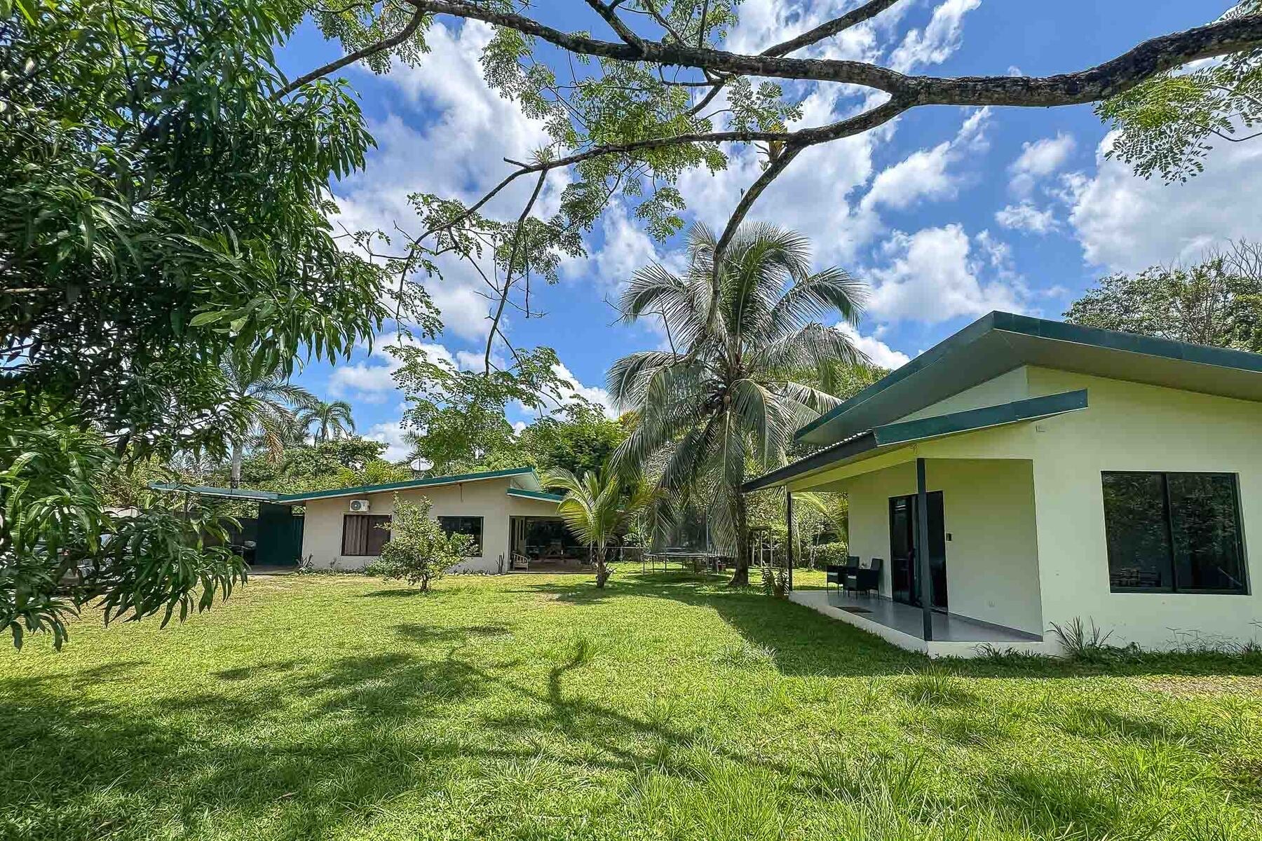 Villa Nueva Naranjito, Quepos, Manuel Antonio, Puntarenas, Costa Rica 60601