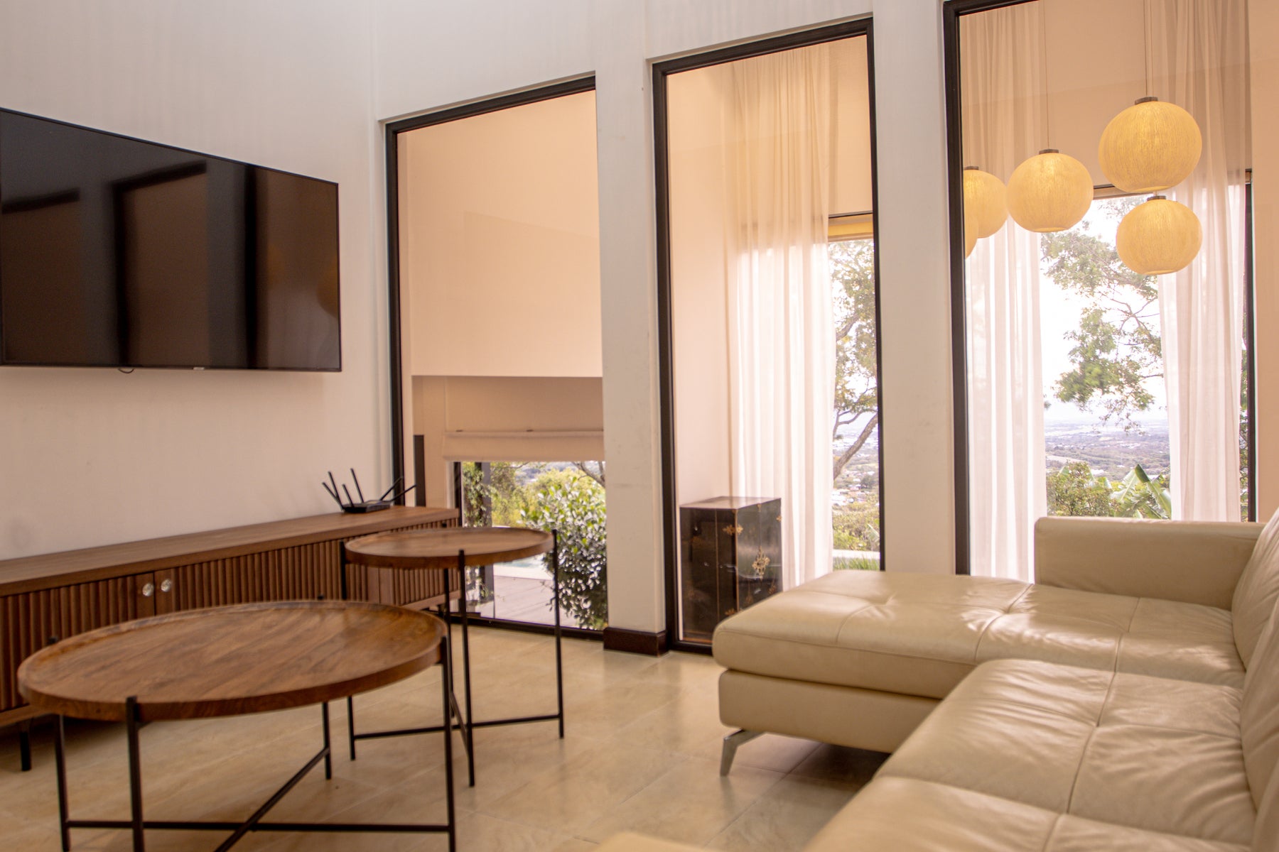 Luxury Property with Two Homes in Puente Salas de Barva — photo 9 of 19