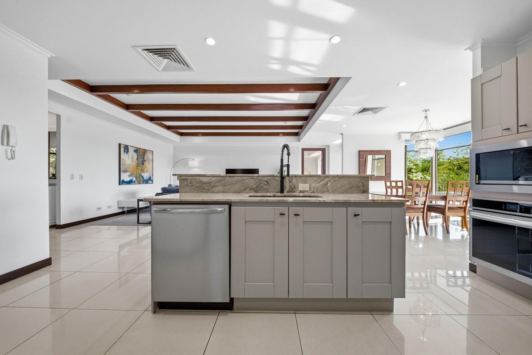Updated Condo In Reserva Conchal — photo 17 of 19