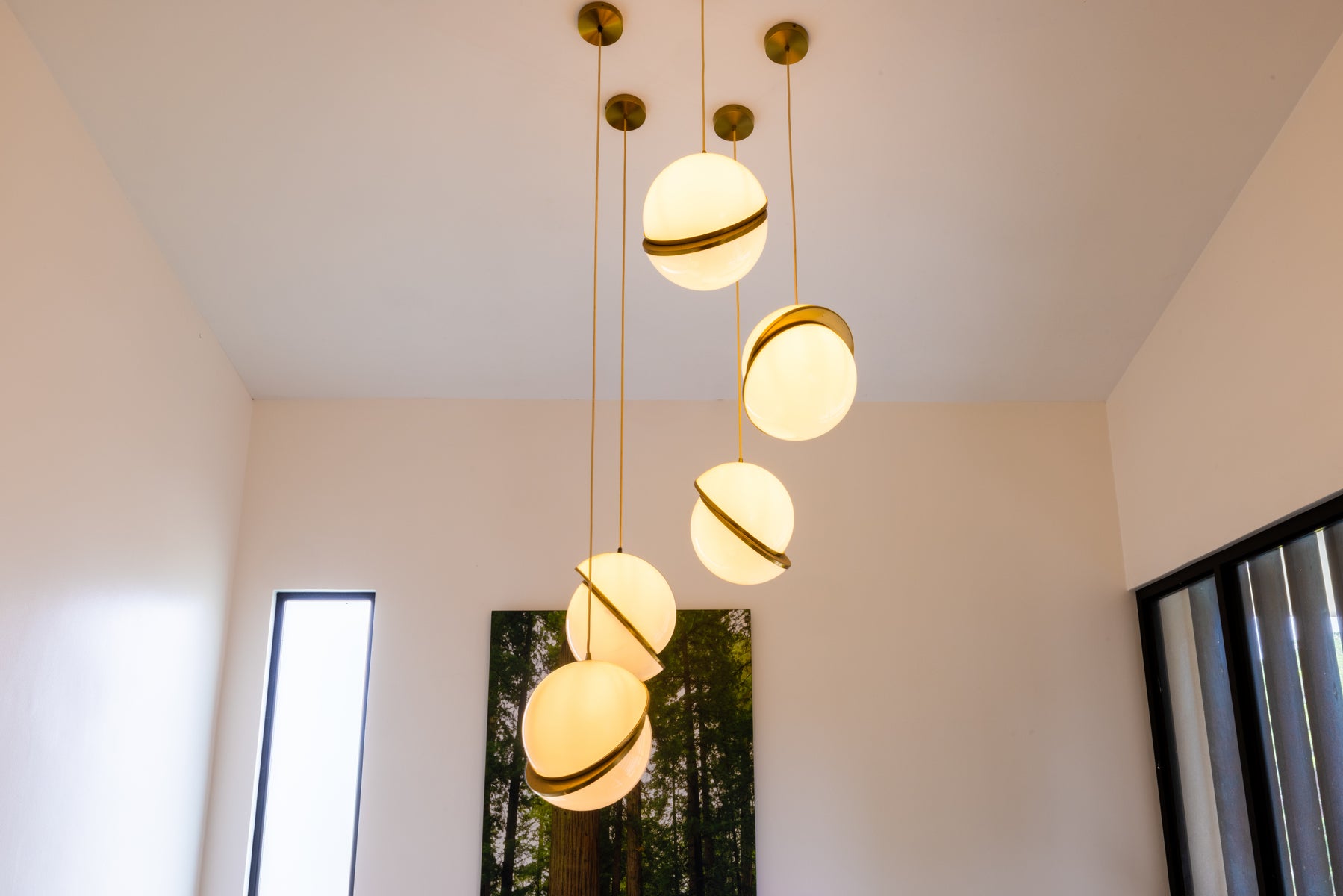 Modern Family Residence — photo 17 of 19