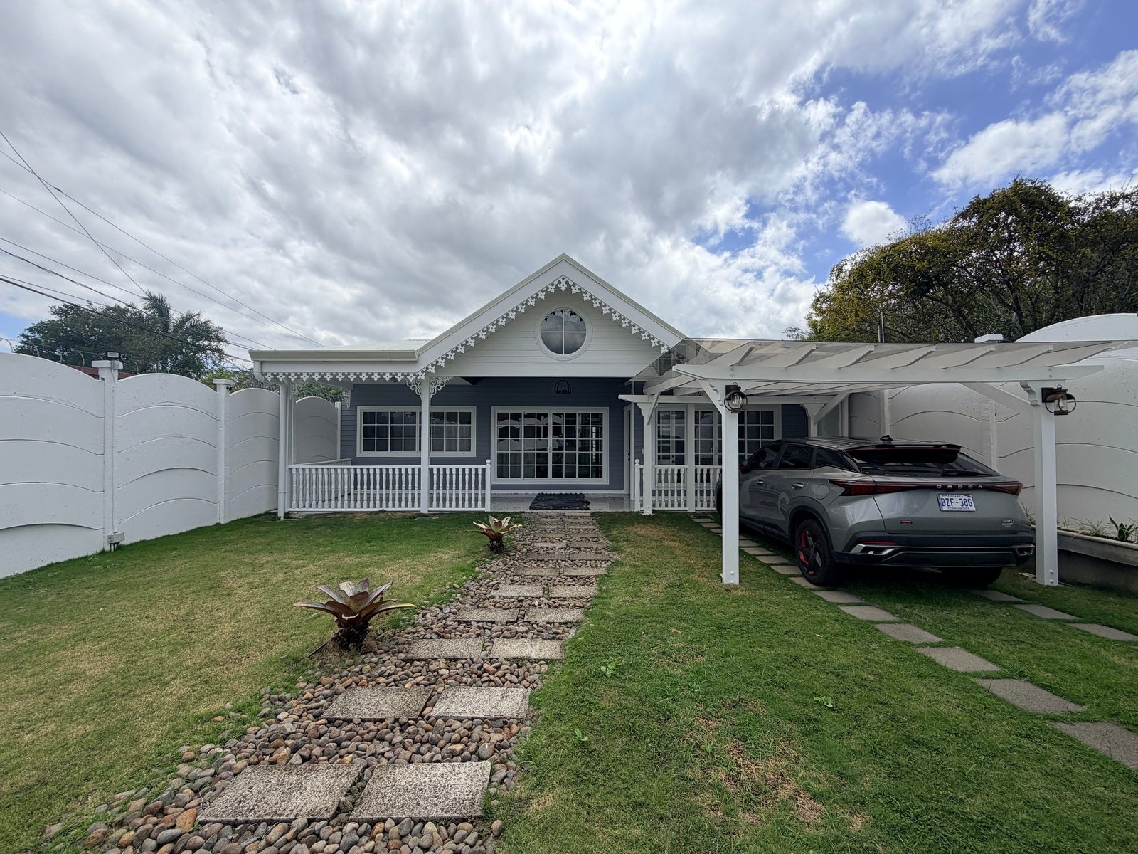 One level charming home, Santa Ana, Santa Ana, Piedades, San Jose, Costa Rica 10201